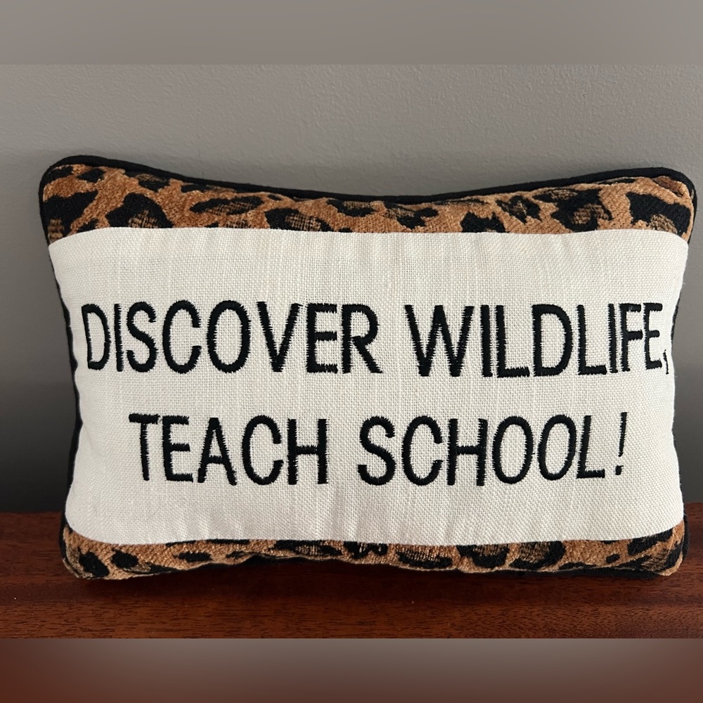 Accent pillow